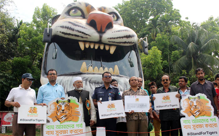 Bagerhat-Pic-05(12-03-2016)Tiger-Cravan